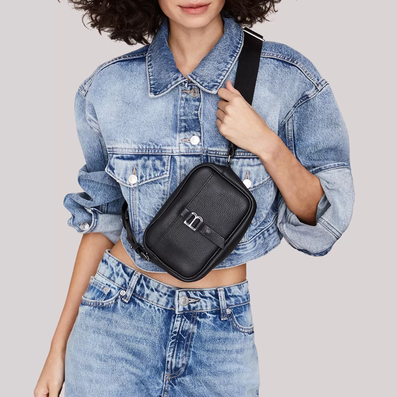 Flash Sale Baxter Camera Crossbody Crossbody