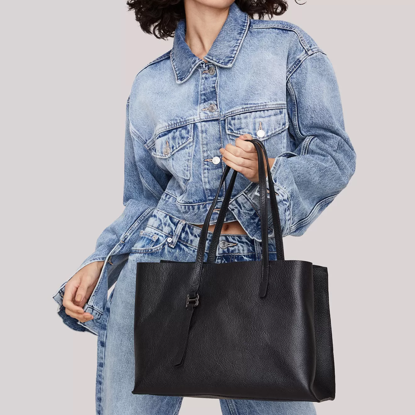 Flash Sale Baxter Tote Tote