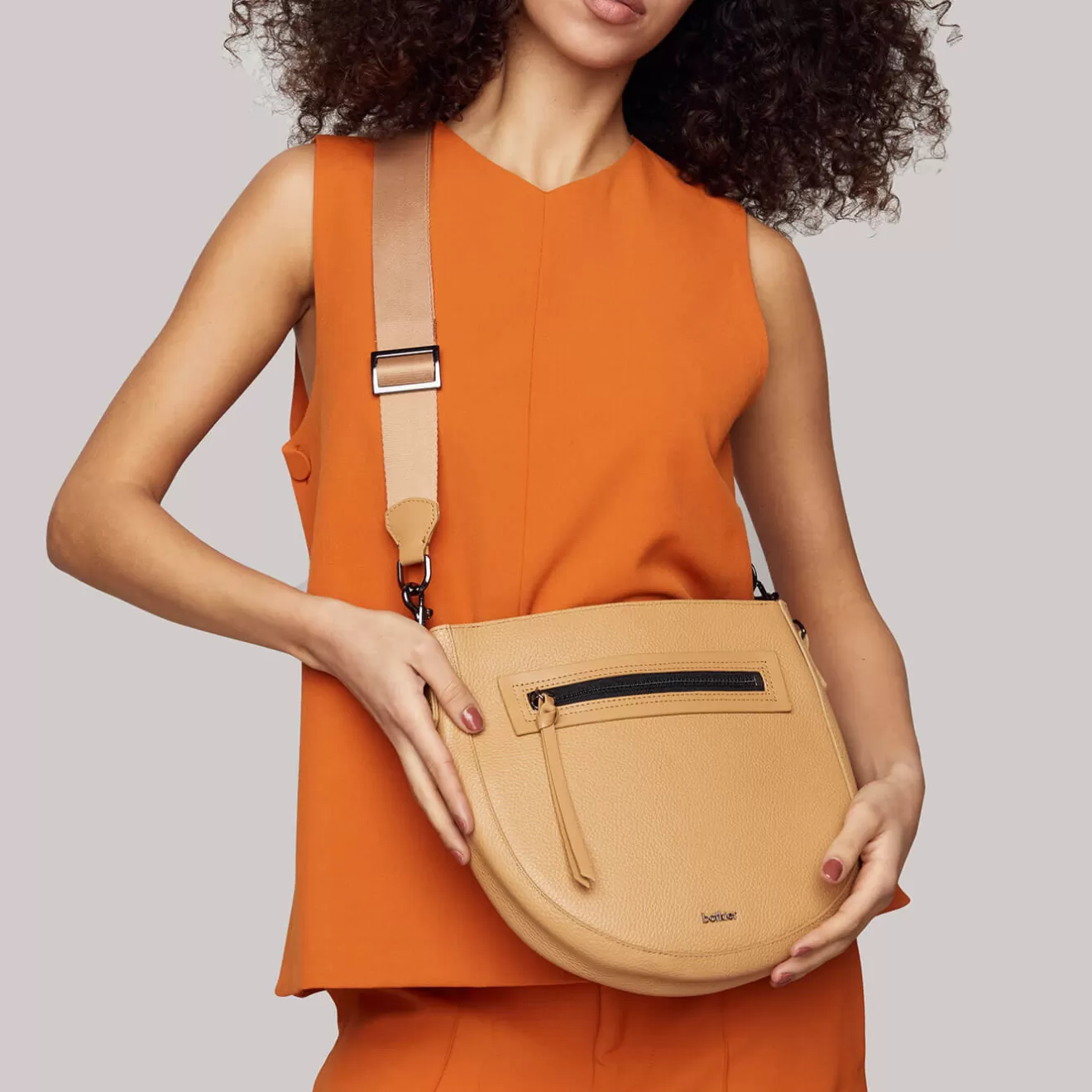 Discount Beatrice Saddle Crossbody Crossbody