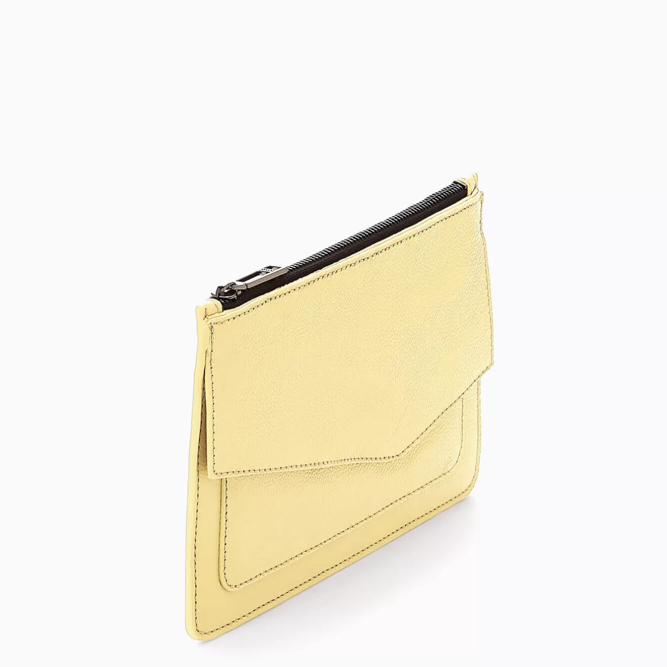 Fashion Cobble Hill Medium Pouch Pouches