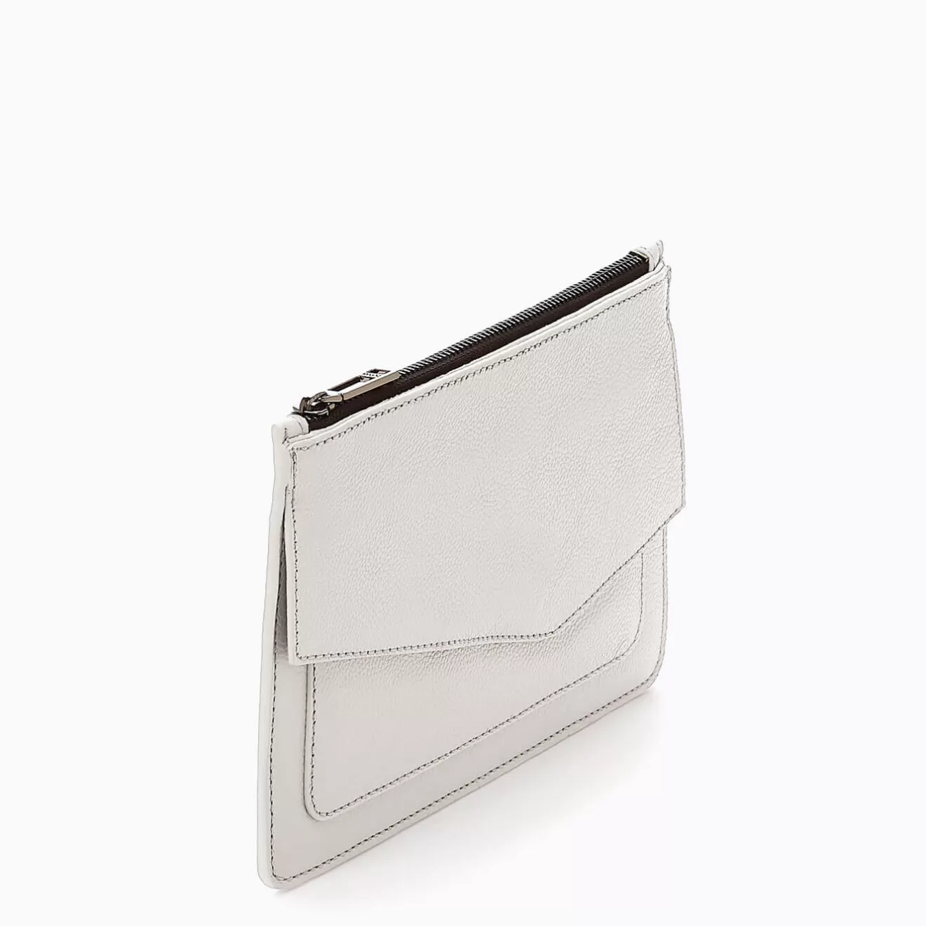 Outlet Cobble Hill Medium Pouch Pouches